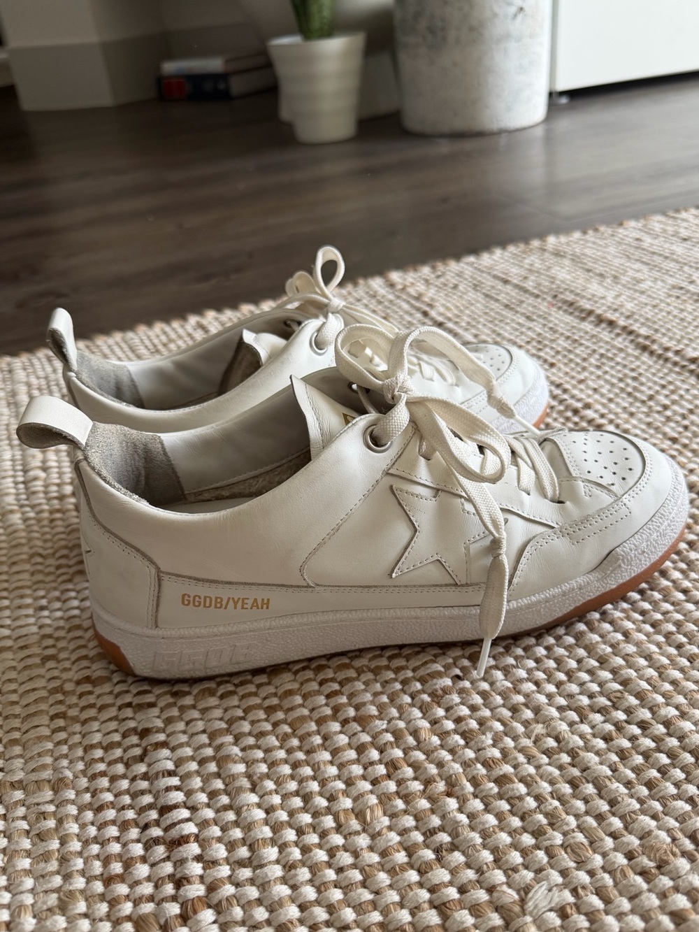 Golden Goose 'YEAH' Low-Top Sneakers